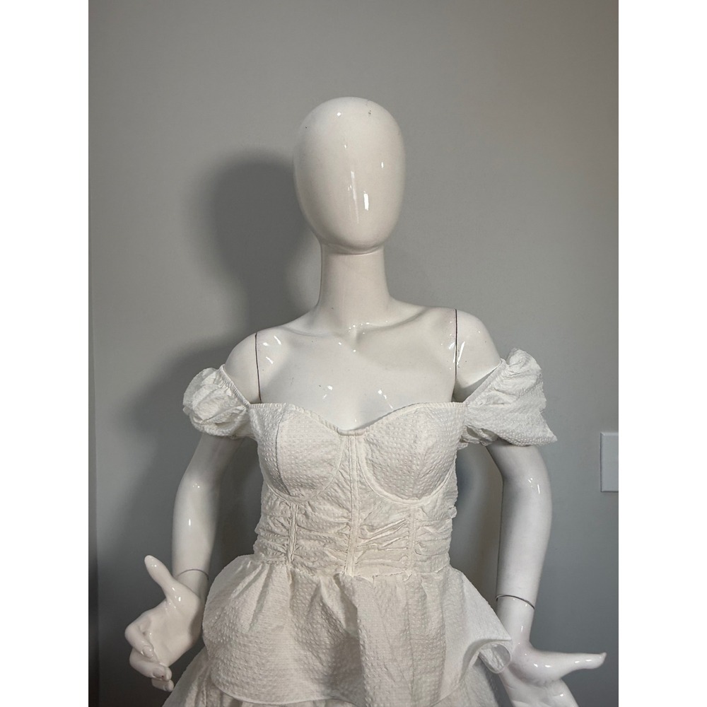 Prettylittlething White Off Shoulder Tiered Mini Dress Structured Bust Peplum 6 - Picture 7 of 10